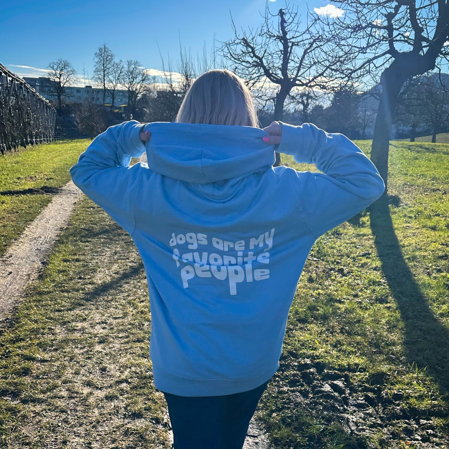Hoodie bestie 100% Bio Baumwolle - Dogs are my favorite people I letzte Größen